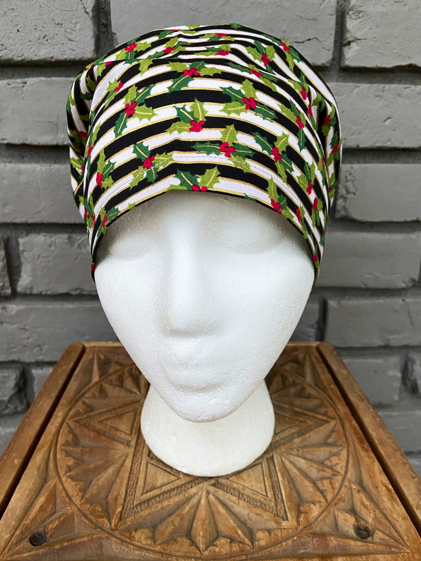 Holly Scrub Cap | Stitchy Witch Co. - StitchyWitch