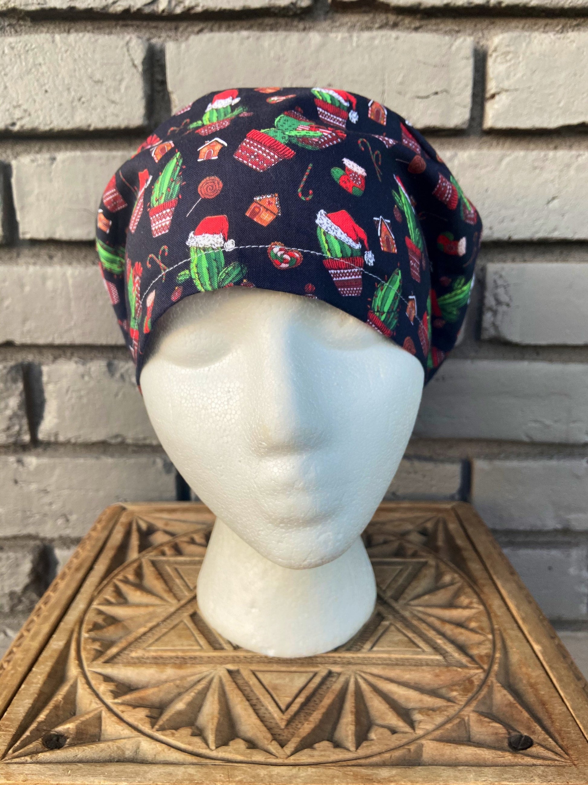 Christmas Cactus Scrub Cap | Stitchy Witch Co. - StitchyWitch 