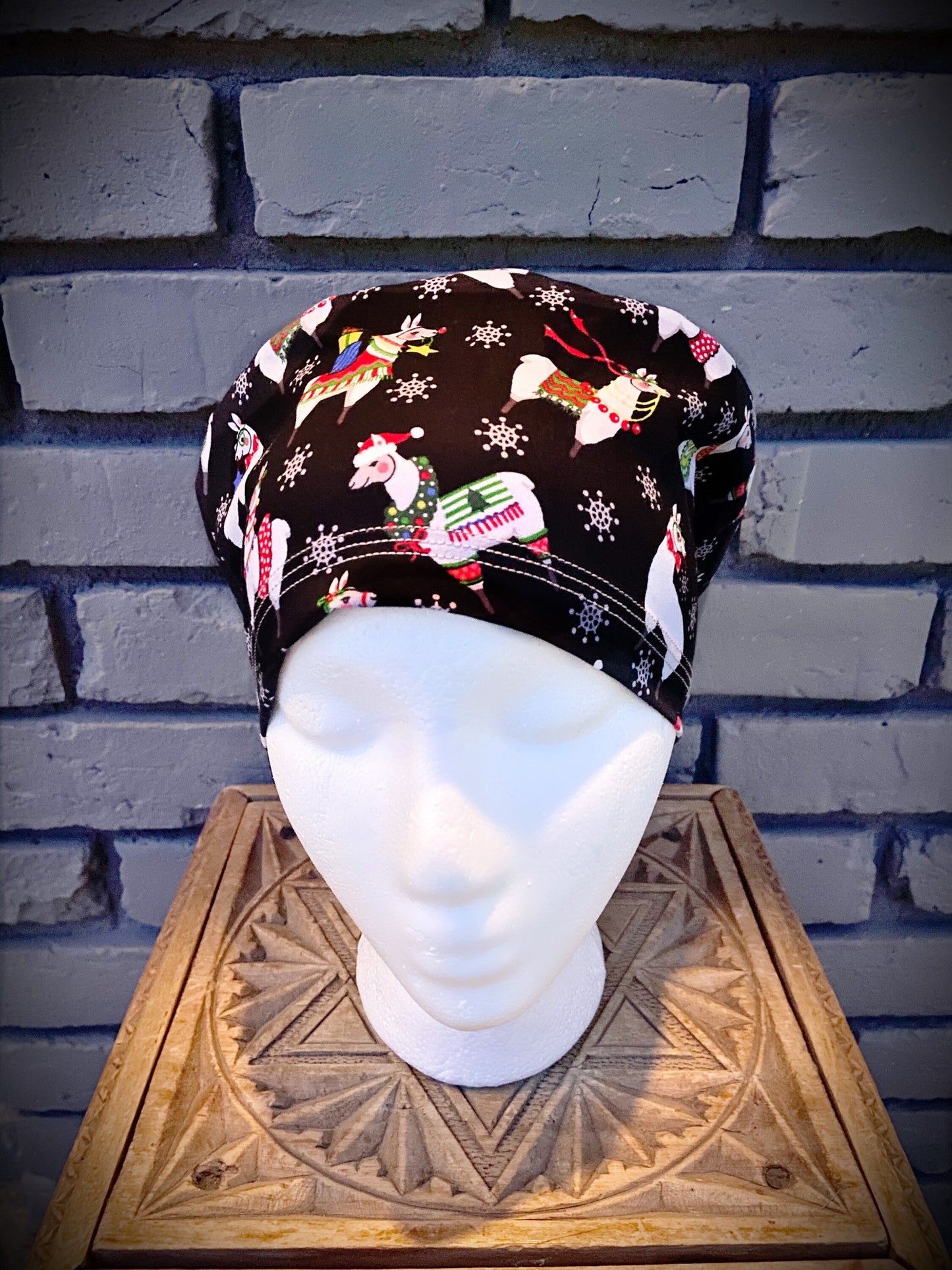 Christmas Llama Scrub Cap | Stitchy Witch Co. - StitchyWitch 