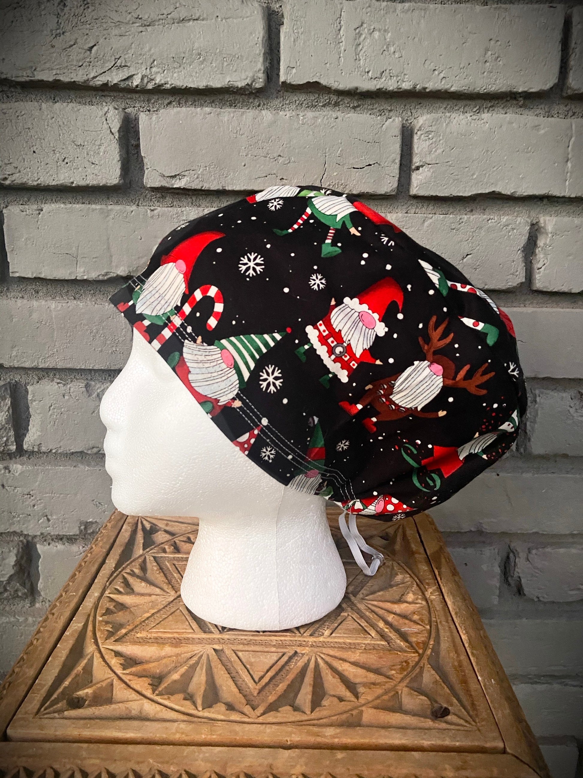 Christmas Gnome Scrub Hat | Stitchy Witch Co. - StitchyWitch 